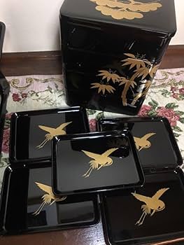 輪島塗り 重箱 屠蘇器豪華セット 蔵出し Amazon.co.jp: 輪島塗り 重箱 屠蘇器豪華セット 蔵出し : ホーム